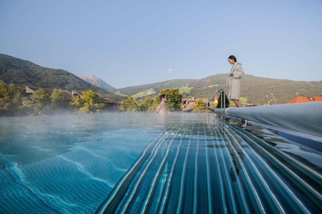 Hotel Fameli Olang Dış mekan fotoğraf