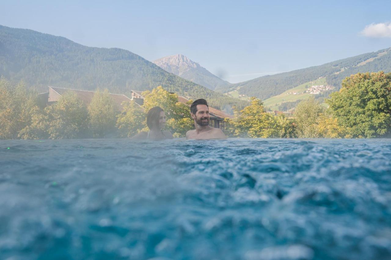 Hotel Fameli Olang Dış mekan fotoğraf