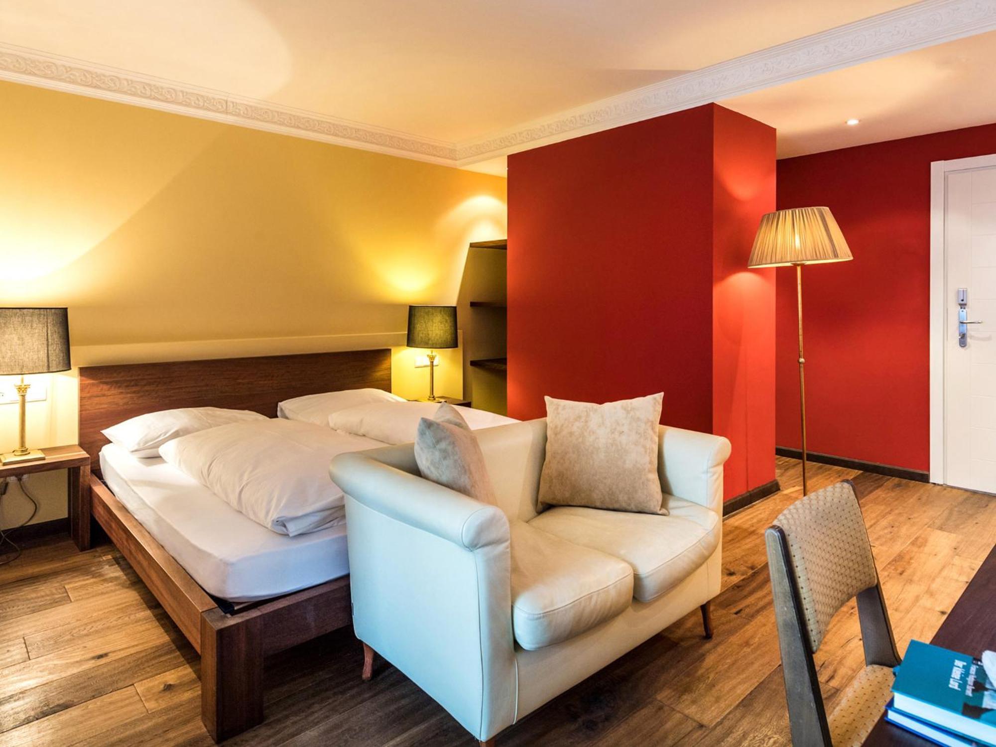 Hotel Fameli Olang Oda fotoğraf
