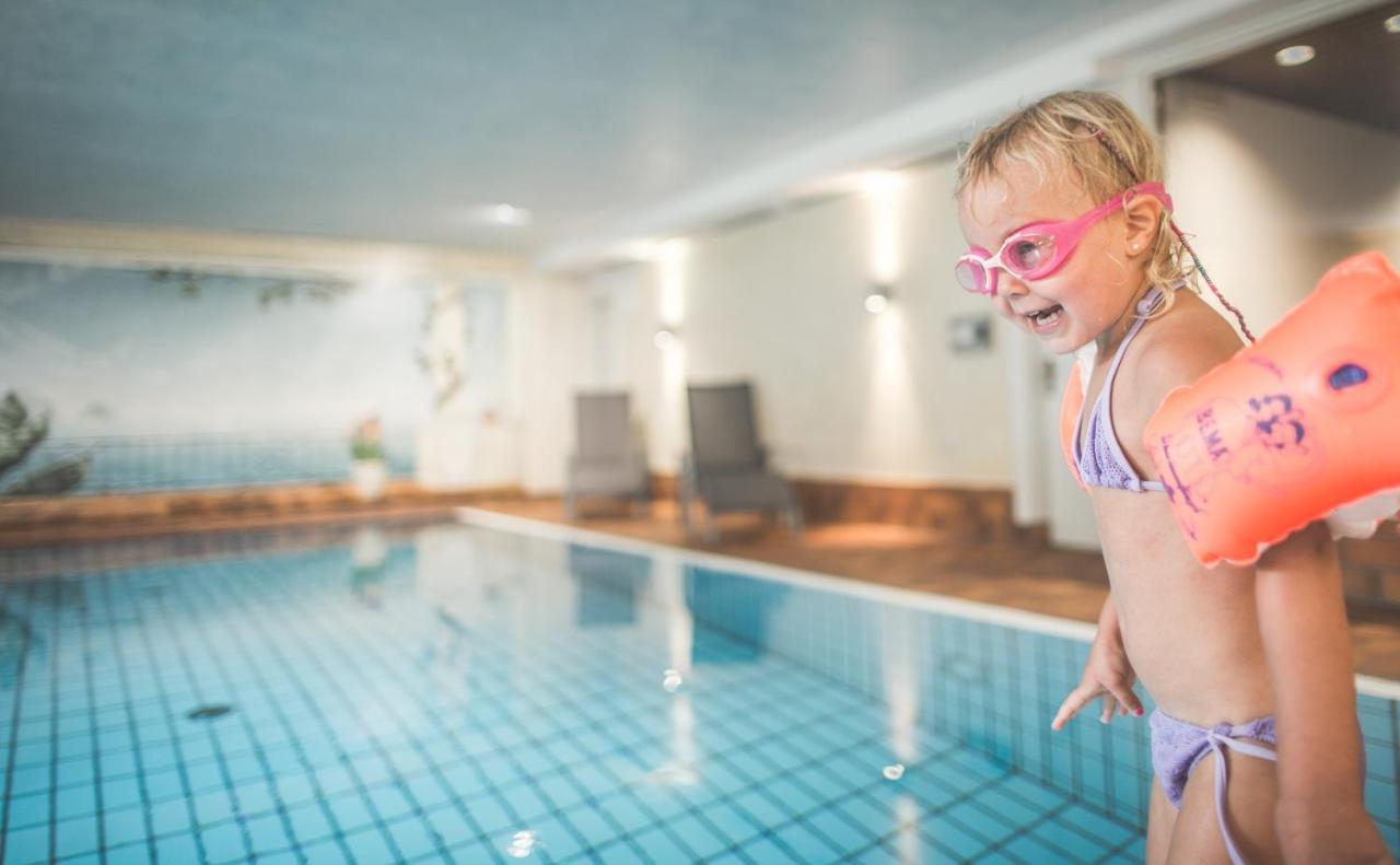 Hotel Fameli Olang Dış mekan fotoğraf
