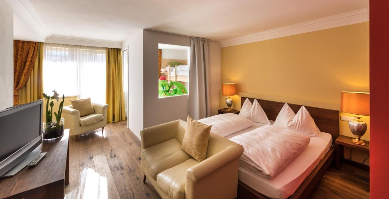 Hotel Fameli Olang Dış mekan fotoğraf
